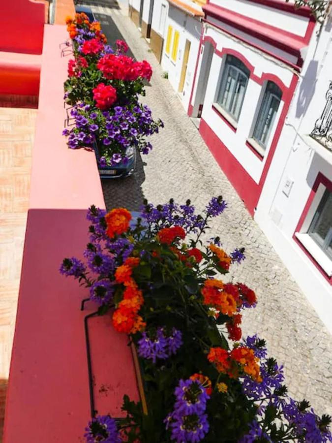 Casinha Canal - Beautifully Restored Moroccan Inspired Townhouse In Historic Centre Ferienhaus *
